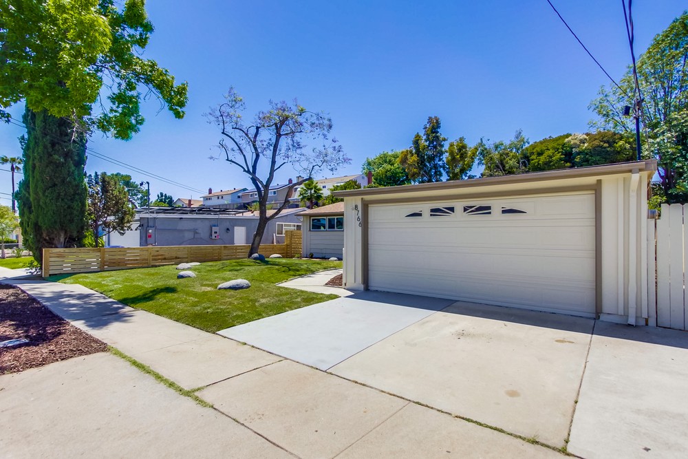 Virtual tour photo 6 of 57 for 8766 Tommy Dr