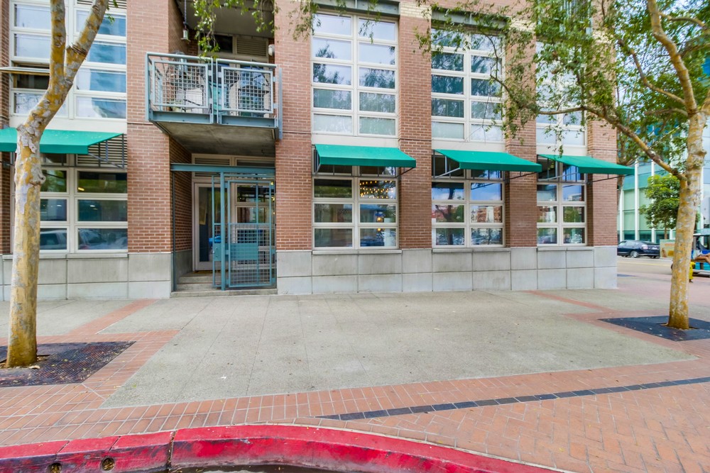 Virtual tour photo 4 of 40 for 877 Island Ave #101