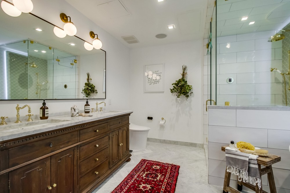 Virtual tour photo 28 of 40 for 877 Island Ave #101