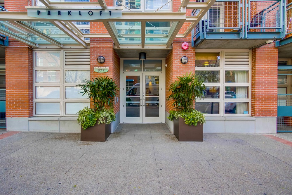 Virtual tour photo 6 of 57 for 877 Island Ave #707