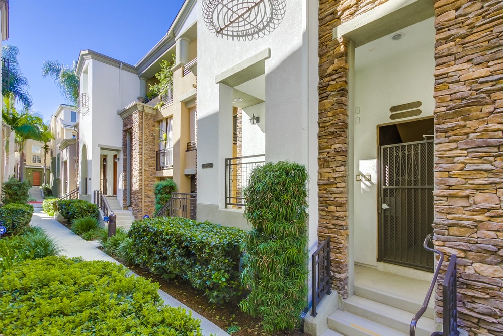 Virtual tour photo 5 of 28 for 8799 Promenade N Pl