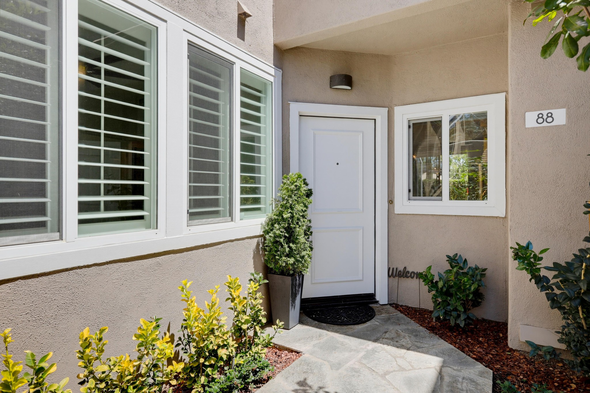 Virtual tour photo 5 of 86 for 88 Baycrest Ct
