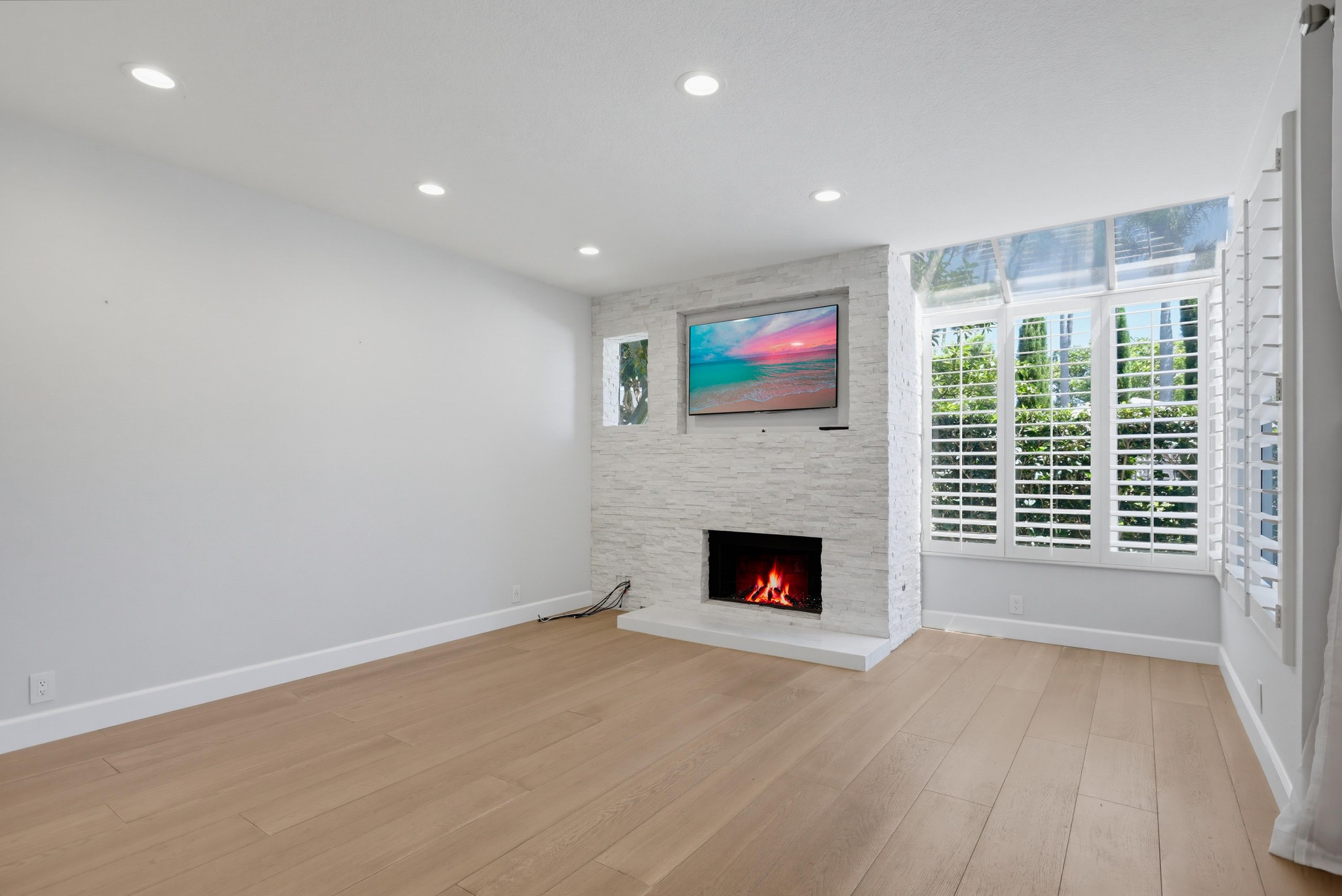 Virtual tour photo 31 of 86 for 88 Baycrest Ct