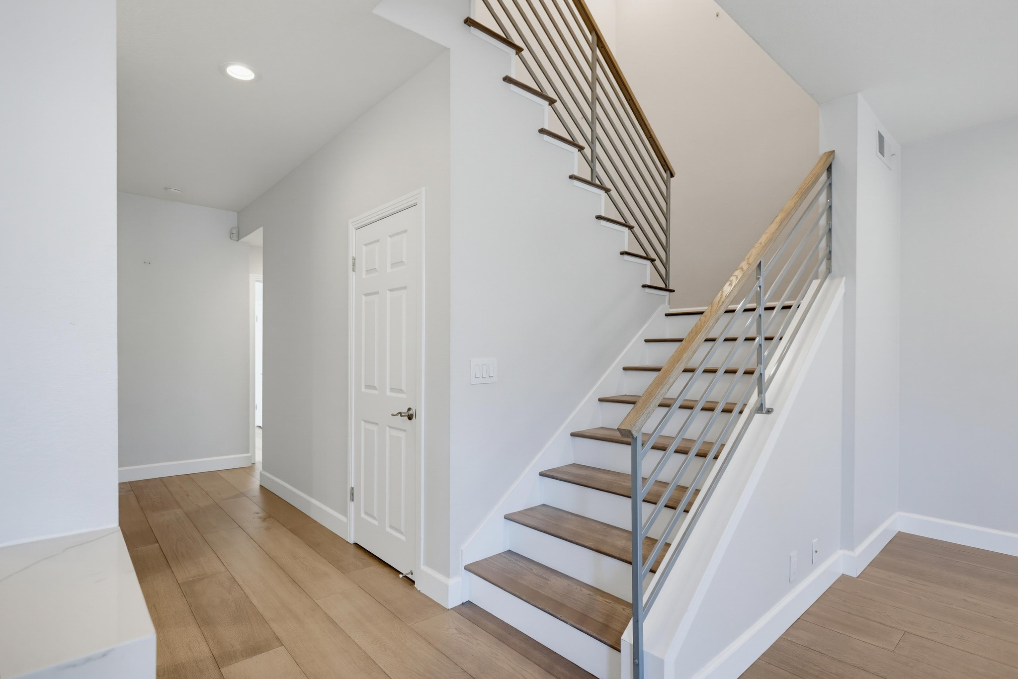 Virtual tour photo 33 of 86 for 88 Baycrest Ct