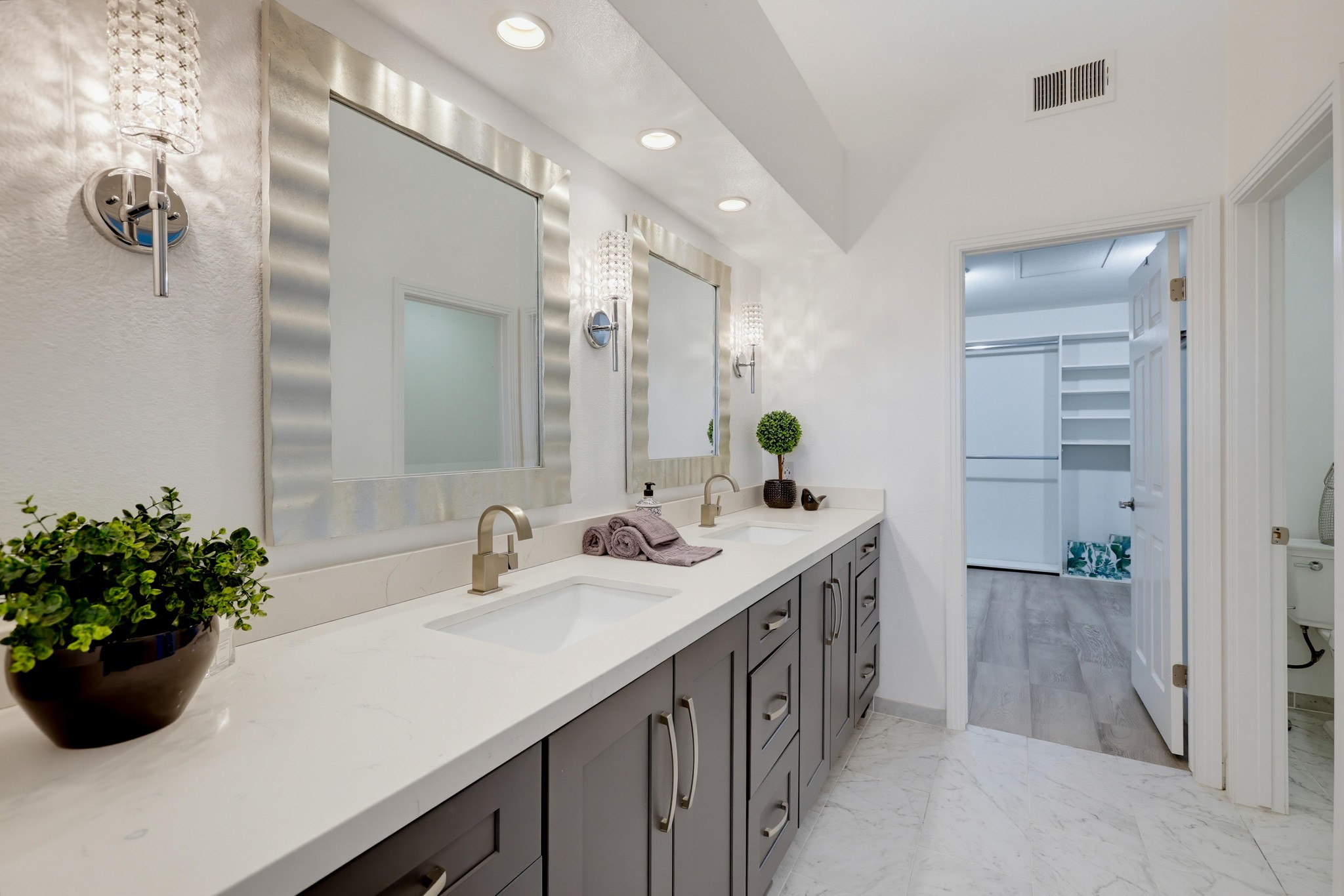 Virtual tour photo 56 of 86 for 88 Baycrest Ct