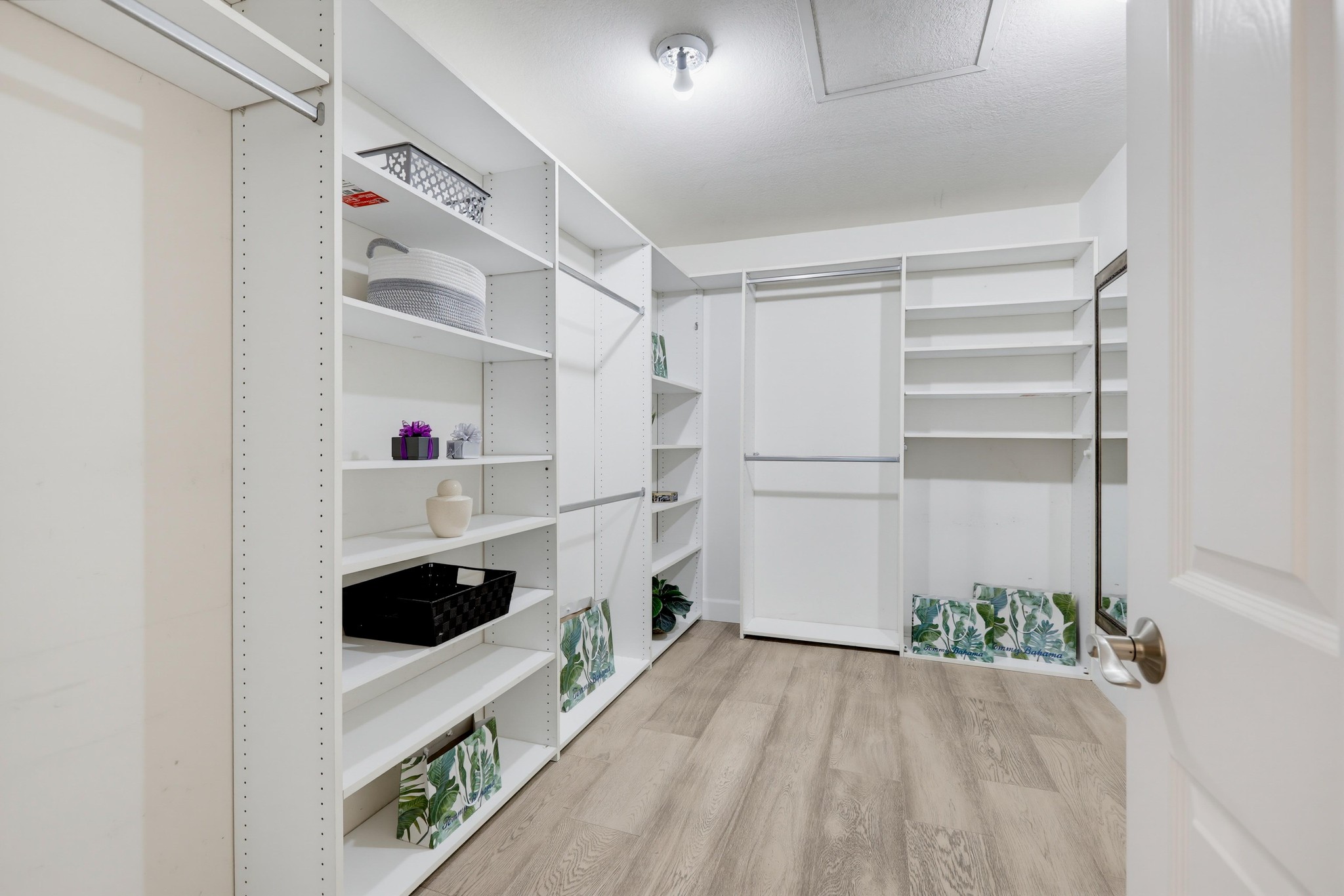 Virtual tour photo 57 of 86 for 88 Baycrest Ct