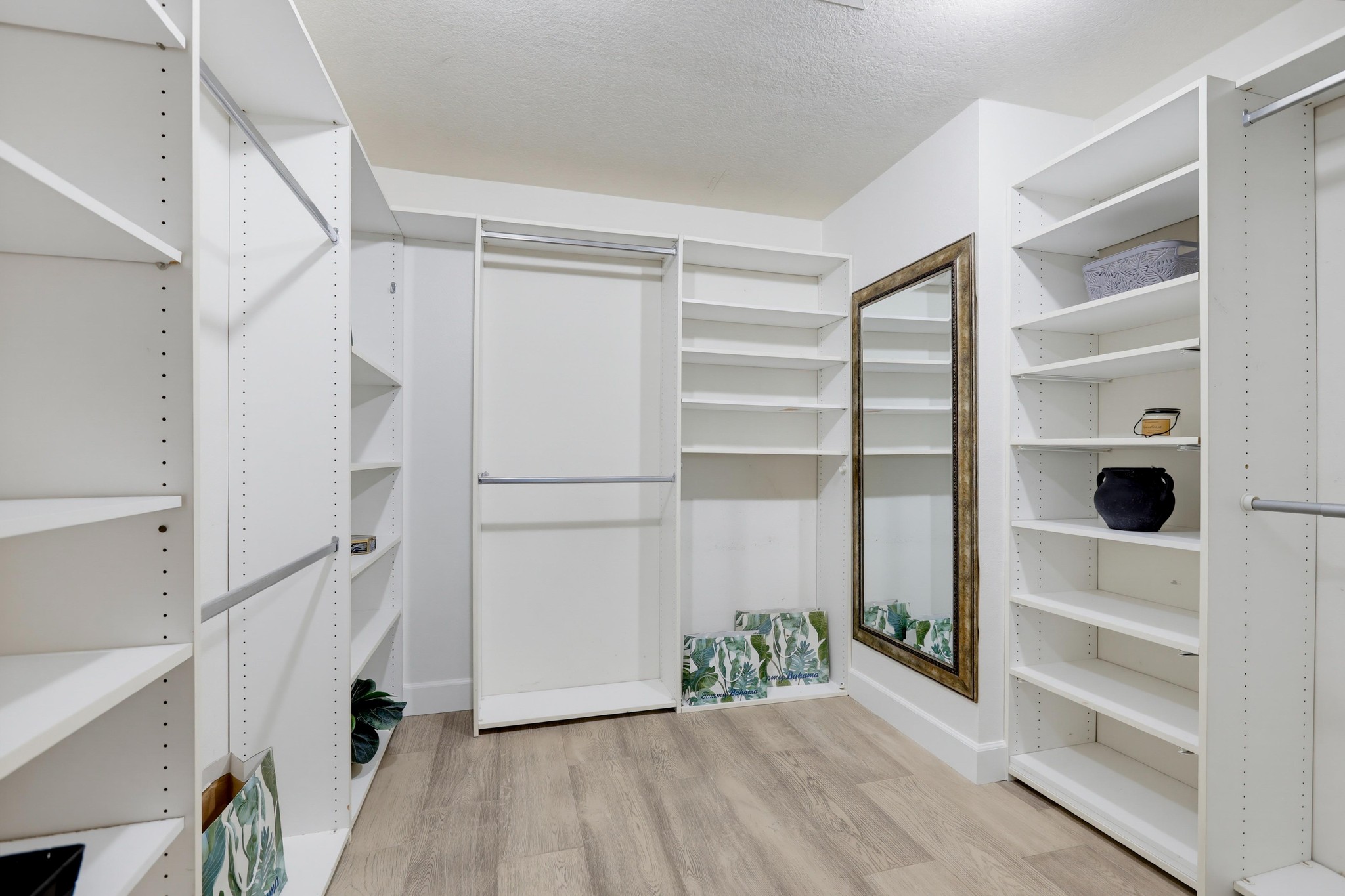 Virtual tour photo 58 of 86 for 88 Baycrest Ct