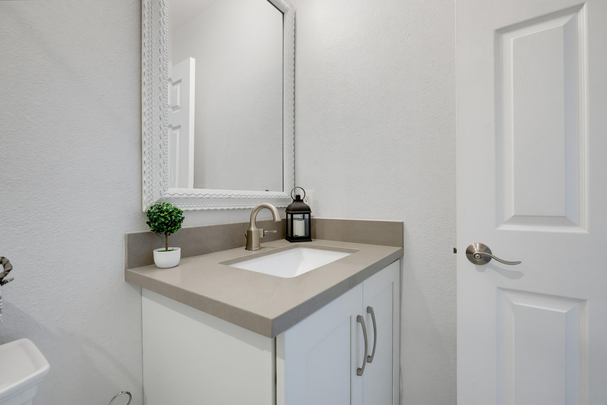 Virtual tour photo 76 of 86 for 88 Baycrest Ct