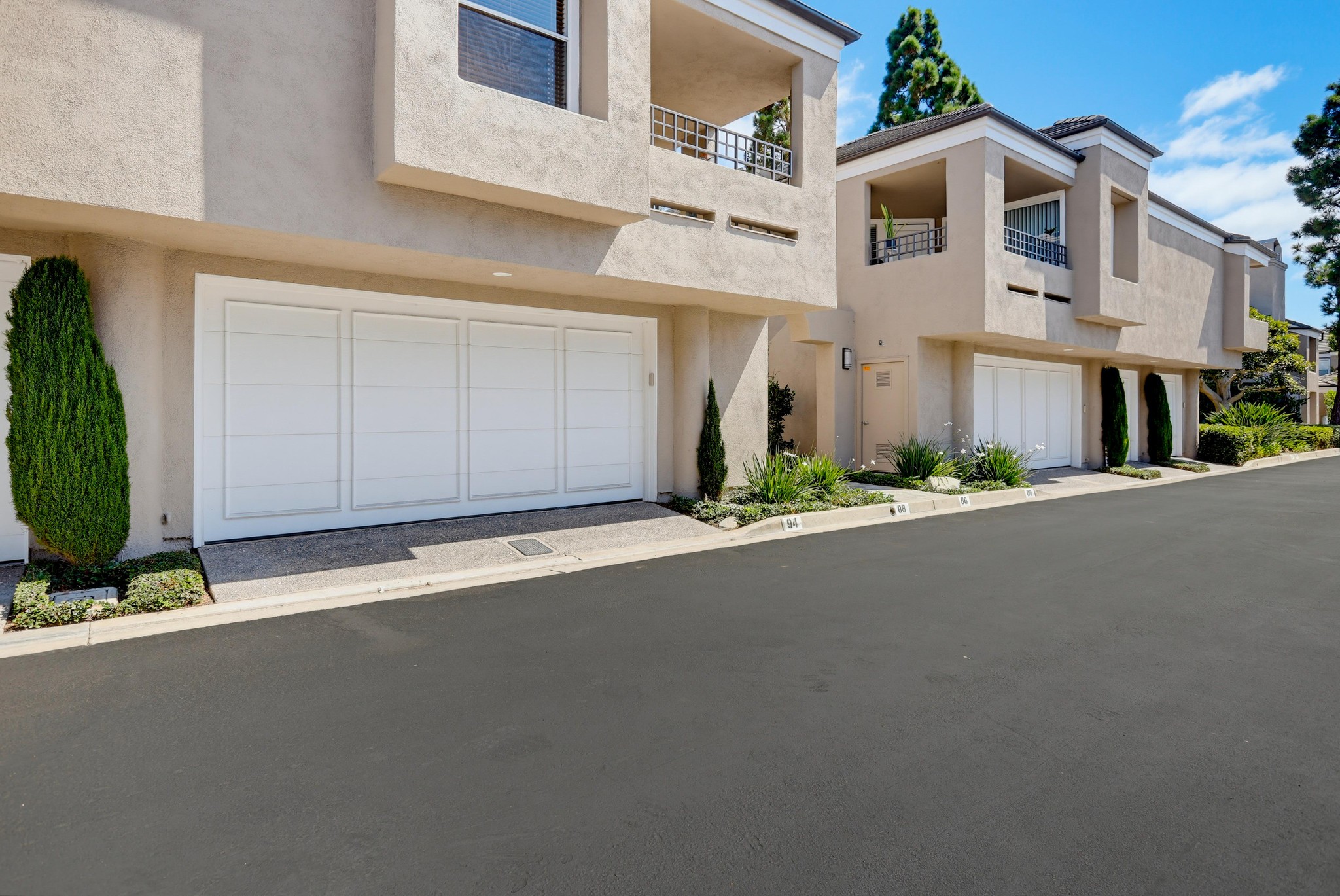 Virtual tour photo 81 of 86 for 88 Baycrest Ct
