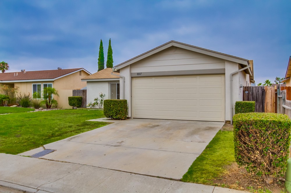 Virtual tour photo 3 of 32 for 8807 Friant Street