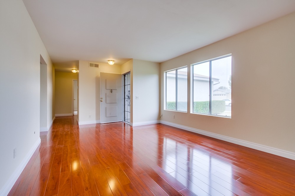 Virtual tour photo 8 of 32 for 8807 Friant Street