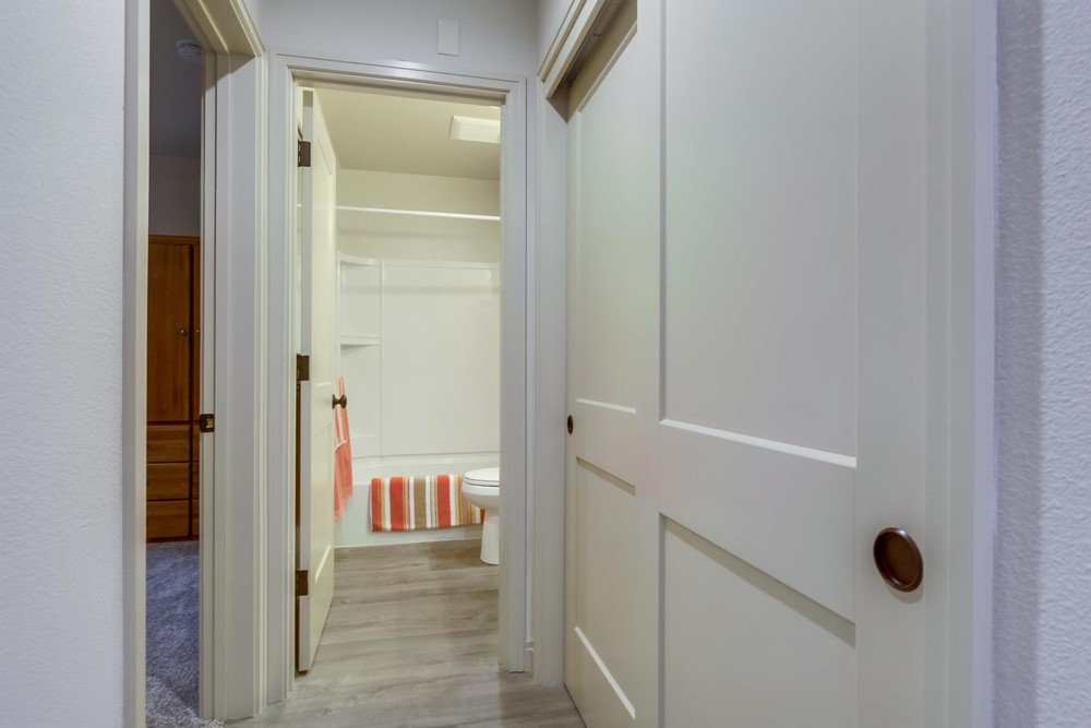 Virtual tour photo 20 of 42 for 881 Thomas Ave