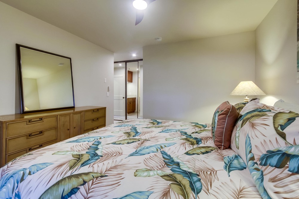 Virtual tour photo 35 of 42 for 881 Thomas Ave