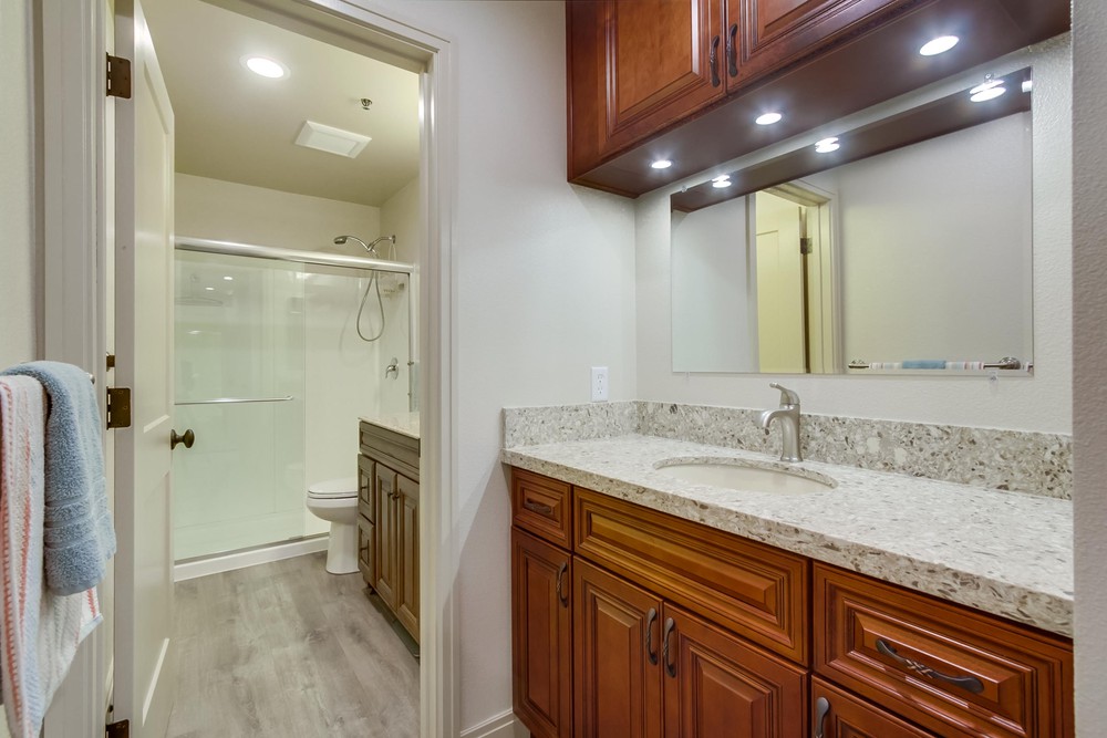 Virtual tour photo 37 of 42 for 881 Thomas Ave