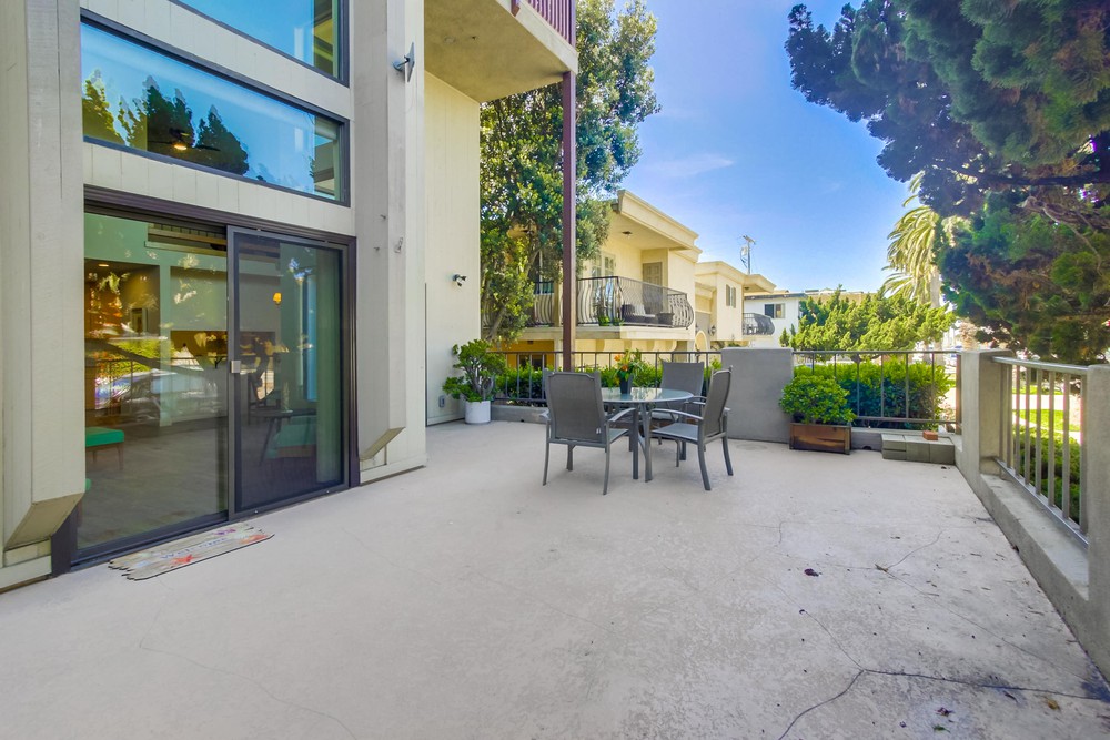 Virtual tour photo 39 of 42 for 881 Thomas Ave
