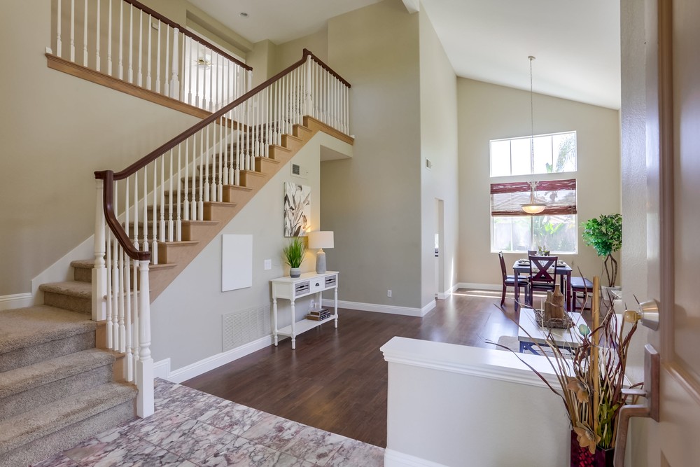 Virtual tour photo 8 of 52 for 8813 Gainsborough Ave