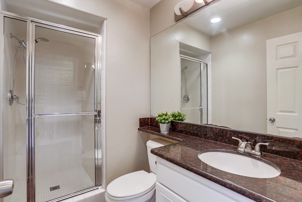 Virtual tour photo 23 of 52 for 8813 Gainsborough Ave