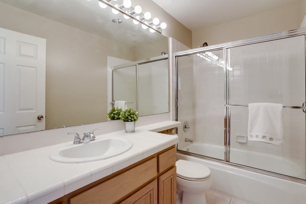 Virtual tour photo 42 of 52 for 8813 Gainsborough Ave