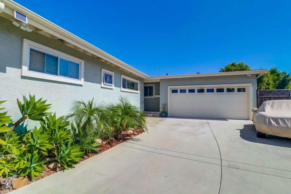 Virtual tour photo 10 of 59 for 8815 Greyling Pl