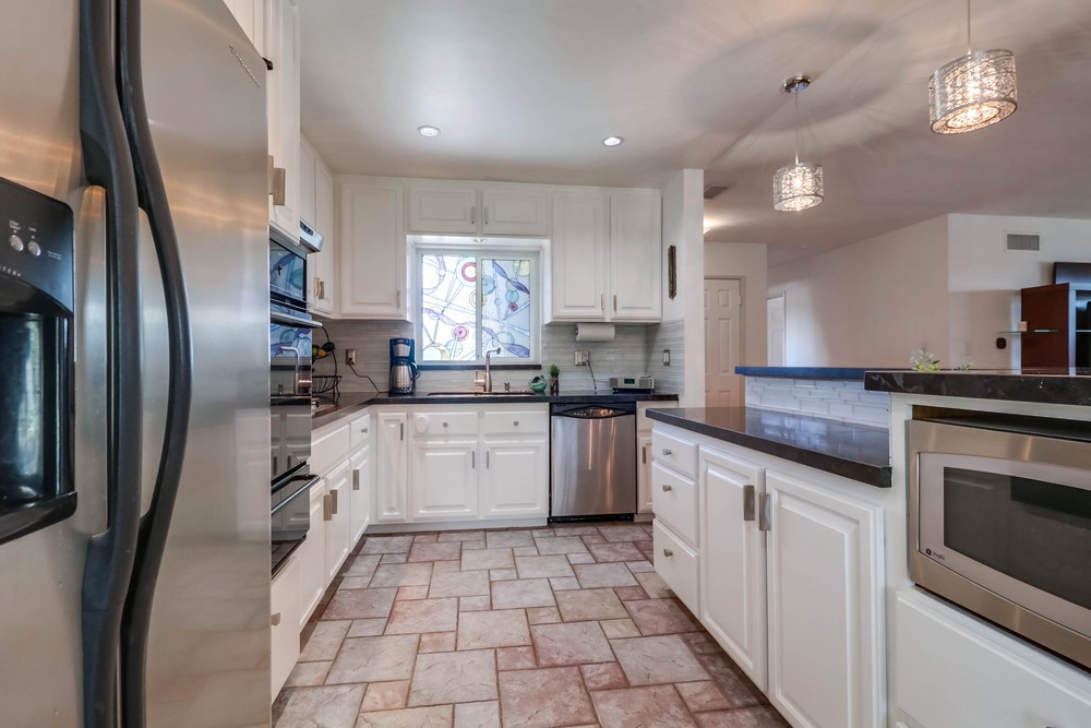 Virtual tour photo 5 of 59 for 8815 Greyling Pl