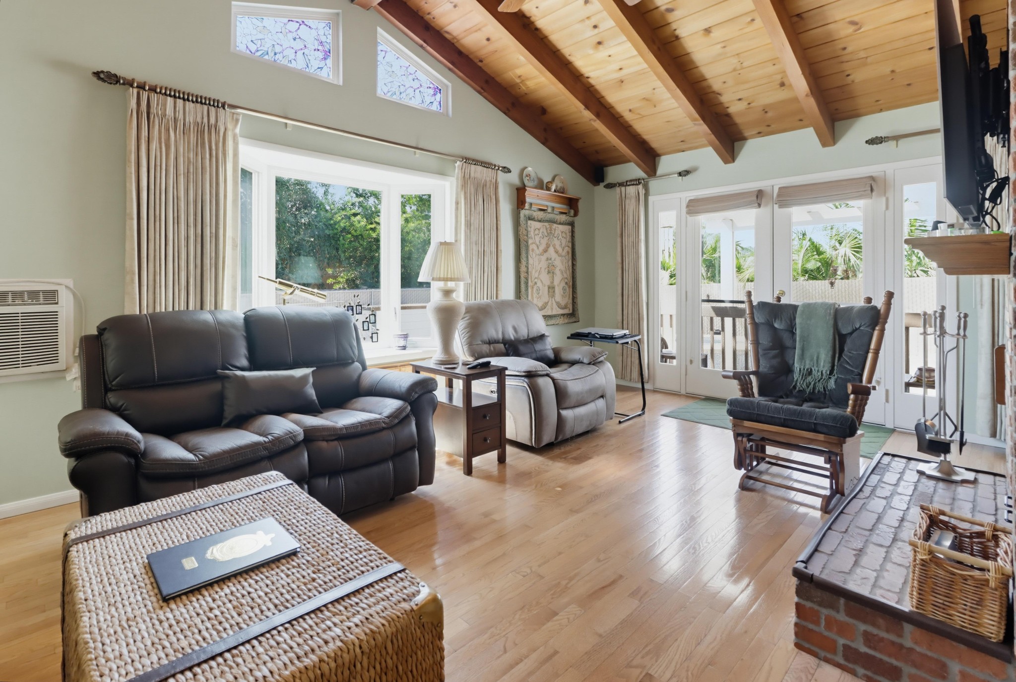 Virtual tour photo 25 of 59 for 8815 Joris Way