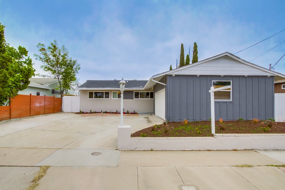 Virtual tour photo 3 of 39 for 8815 Whelan Dr