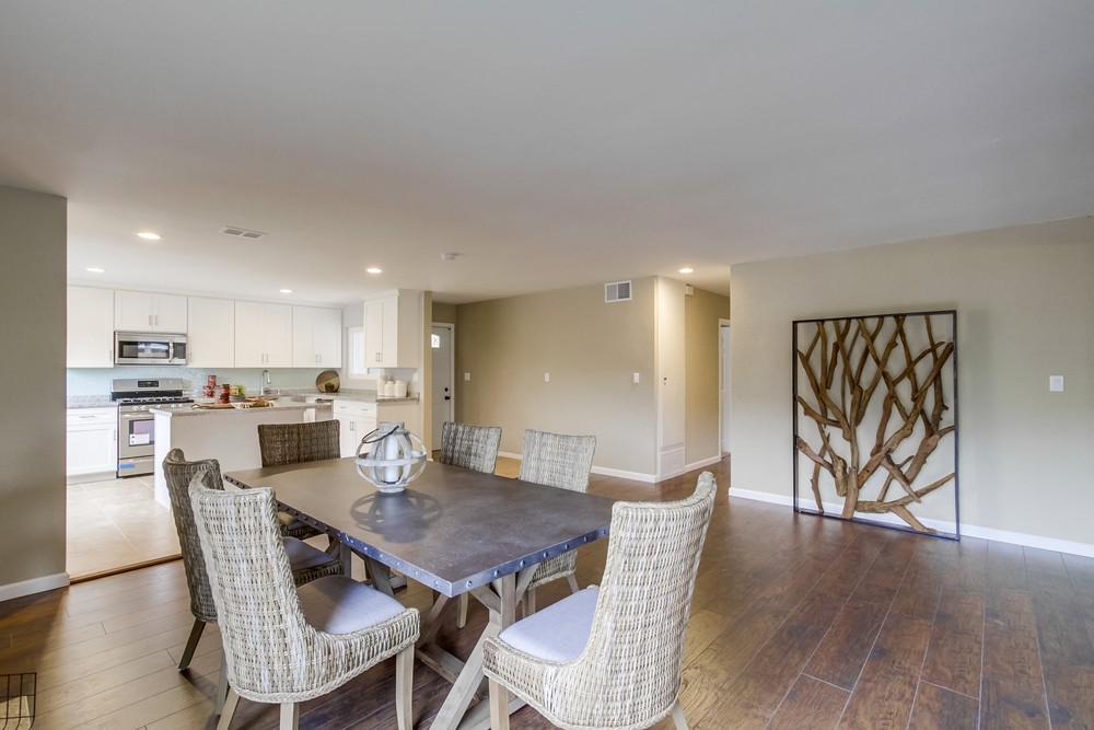 Virtual tour photo 8 of 39 for 8815 Whelan Dr