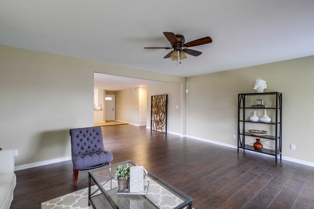 Virtual tour photo 11 of 39 for 8815 Whelan Dr