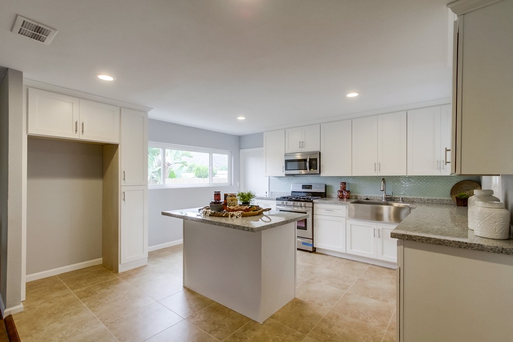 Virtual tour photo 13 of 39 for 8815 Whelan Dr