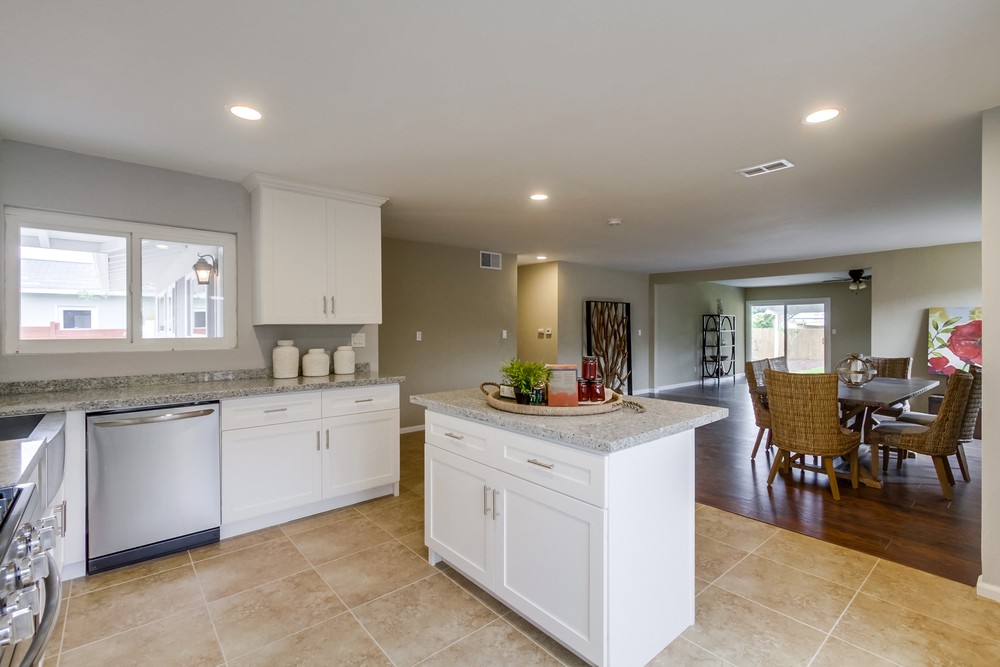 Virtual tour photo 15 of 39 for 8815 Whelan Dr