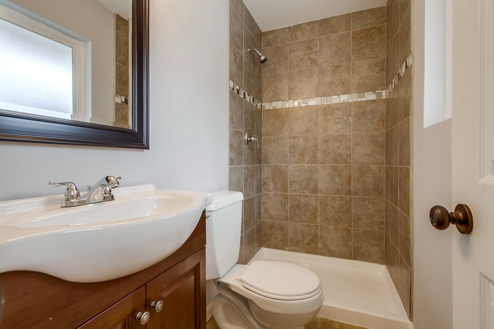 Virtual tour photo 27 of 39 for 8815 Whelan Dr