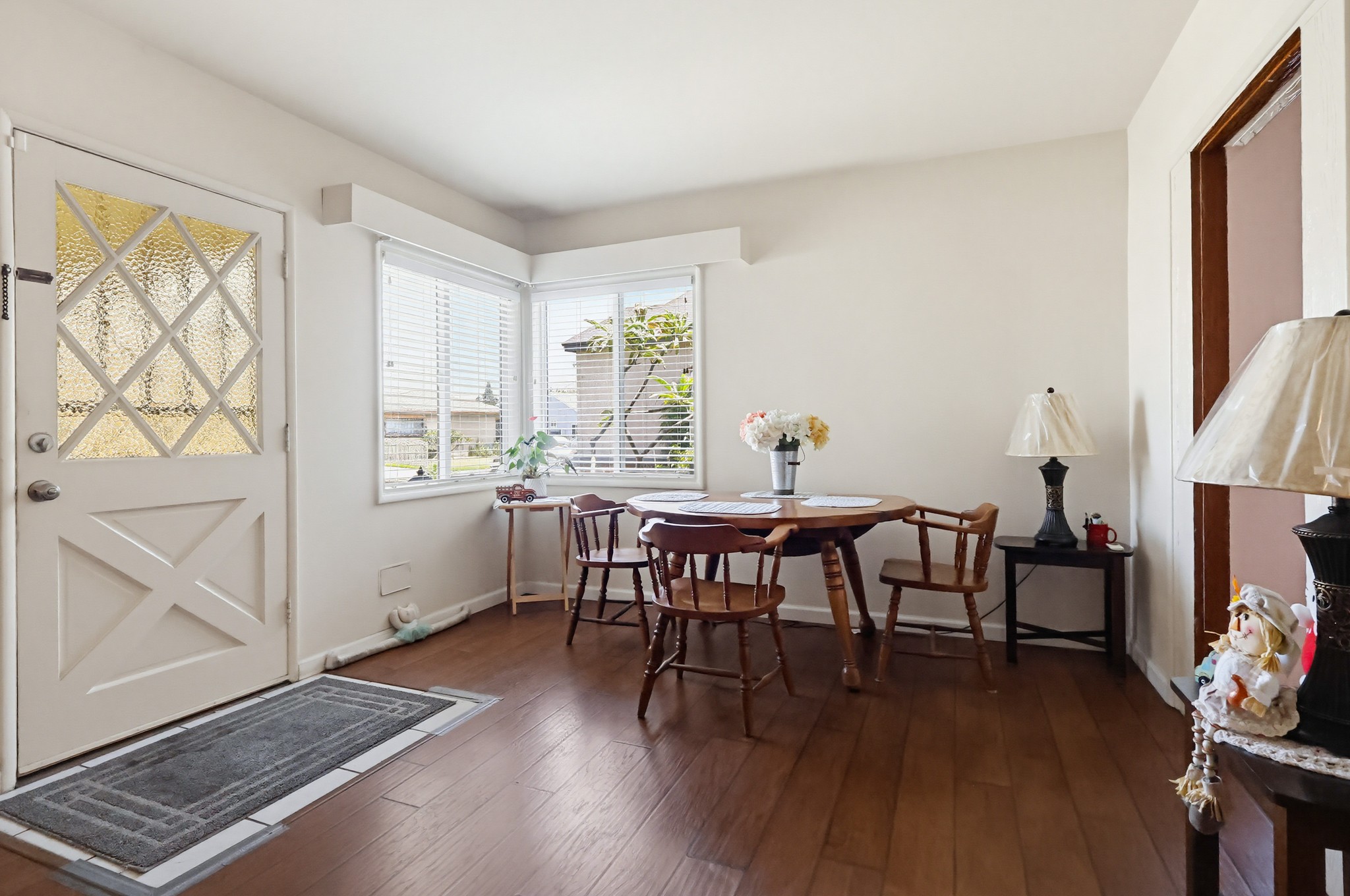 Virtual tour photo 7 of 60 for 8818 Aldrich St