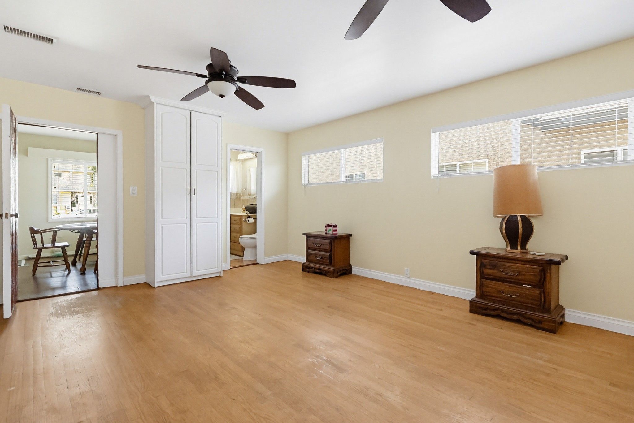 Virtual tour photo 30 of 60 for 8818 Aldrich St