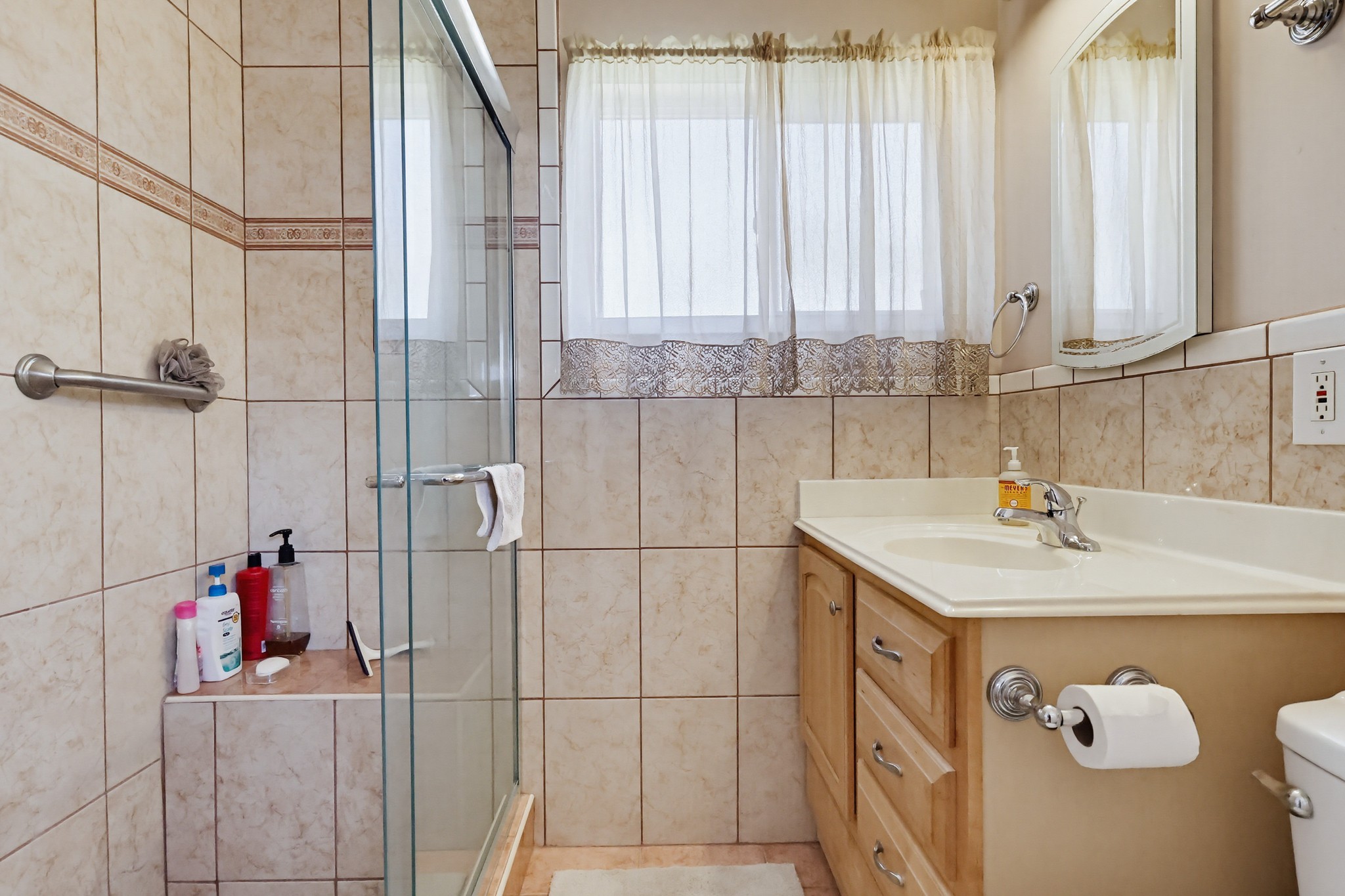 Virtual tour photo 31 of 60 for 8818 Aldrich St