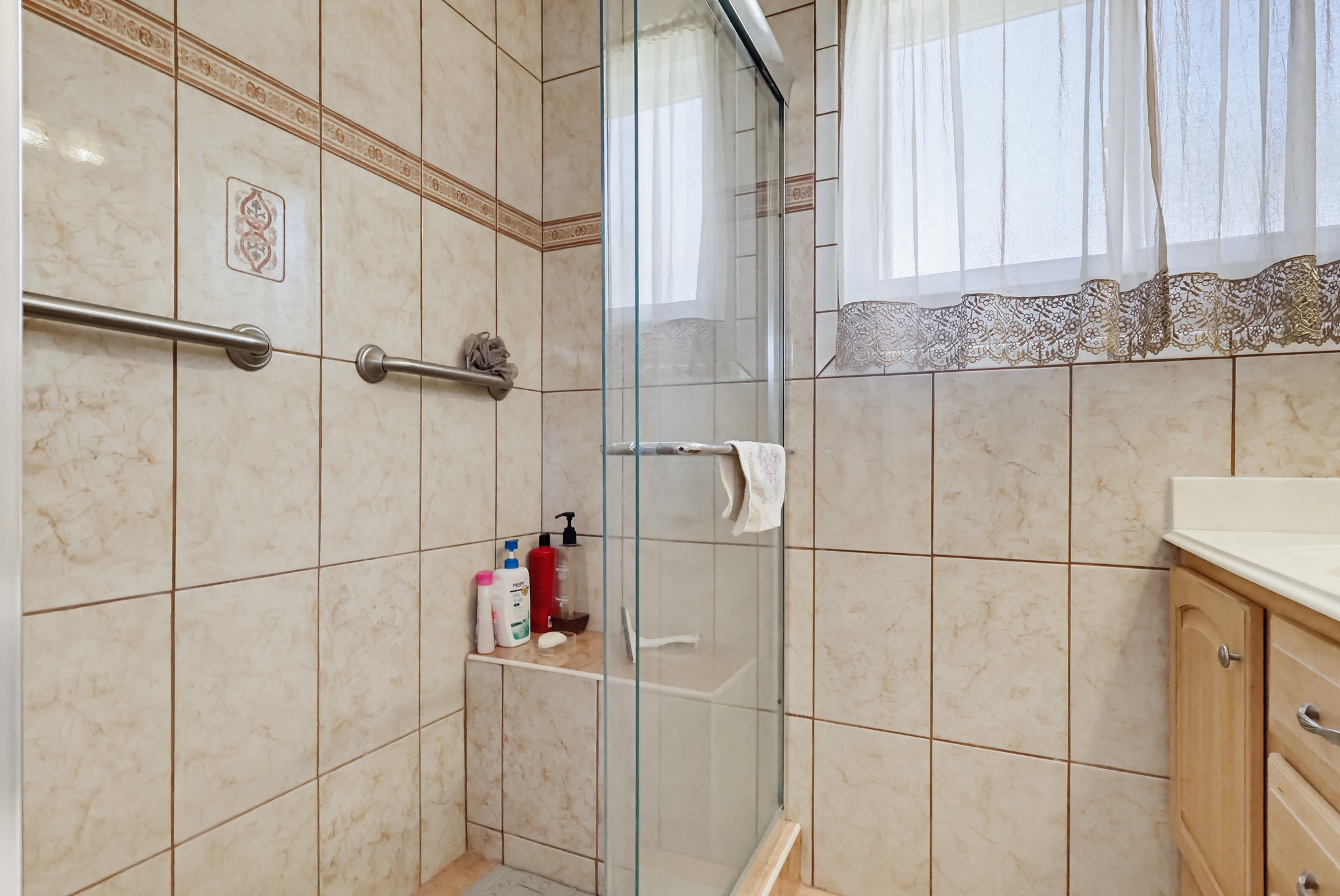 Virtual tour photo 33 of 60 for 8818 Aldrich St