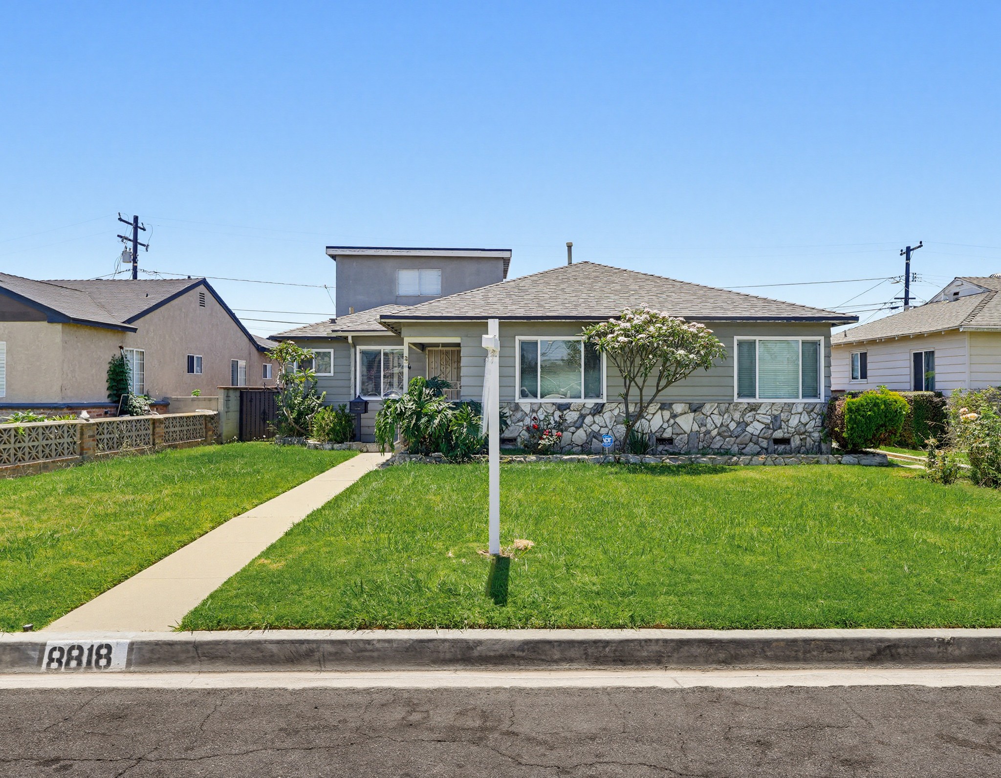 Virtual tour photo 59 of 60 for 8818 Aldrich St
