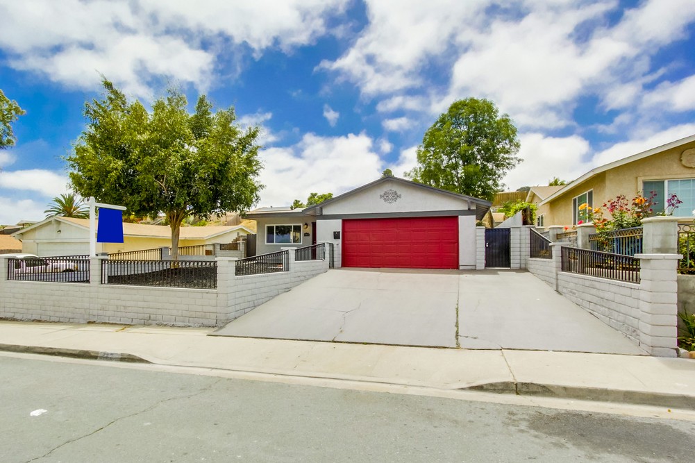 Virtual tour photo 3 of 43 for 882 Carlsbad St