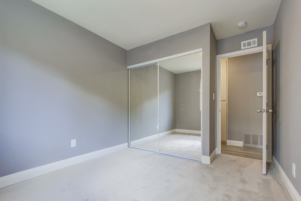 Virtual tour photo 26 of 43 for 882 Carlsbad St