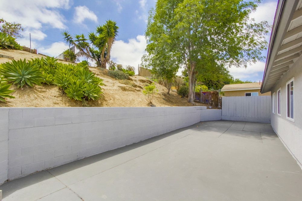 Virtual tour photo 32 of 43 for 882 Carlsbad St
