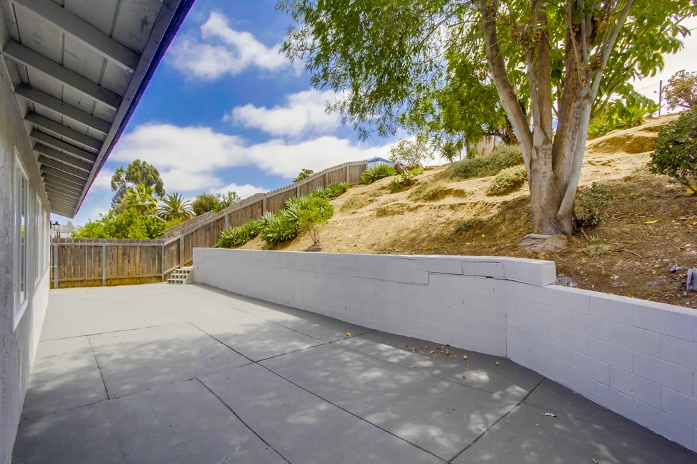 Virtual tour photo 33 of 43 for 882 Carlsbad St