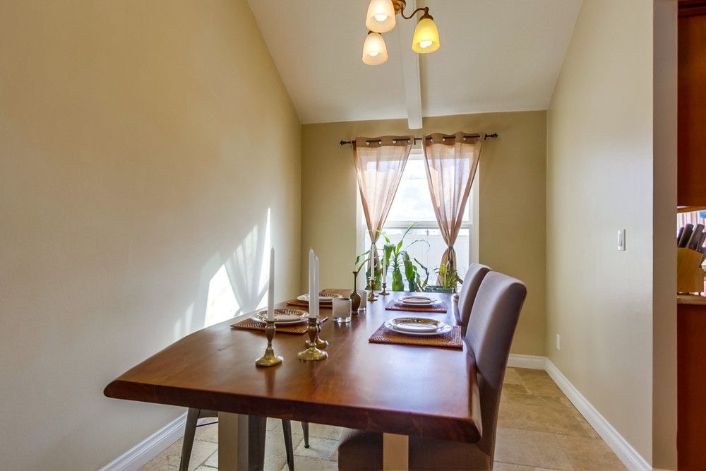Virtual tour photo 13 of 44 for 8825 Highsmith Ln