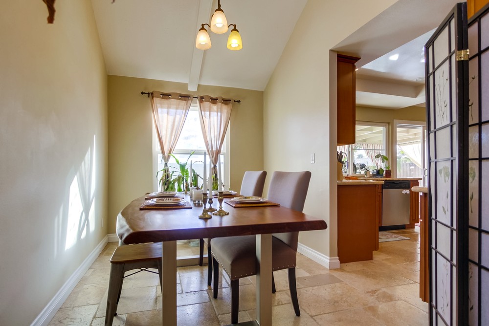 Virtual tour photo 14 of 44 for 8825 Highsmith Ln