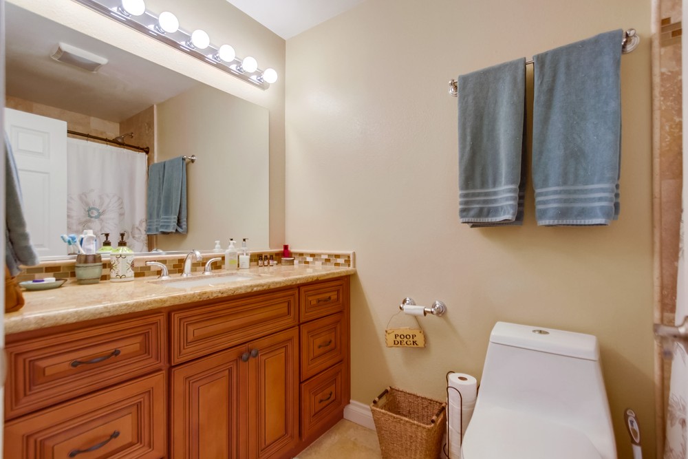 Virtual tour photo 28 of 44 for 8825 Highsmith Ln