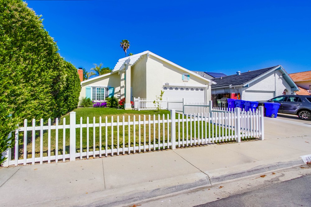 Virtual tour photo 4 of 56 for 8832 Aquarius Dr