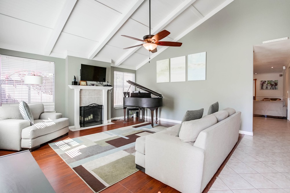 Virtual tour photo 9 of 56 for 8832 Aquarius Dr