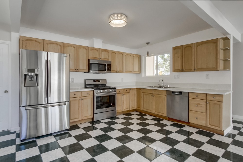 Virtual tour photo 10 of 33 for 8834 Gramercy Dr