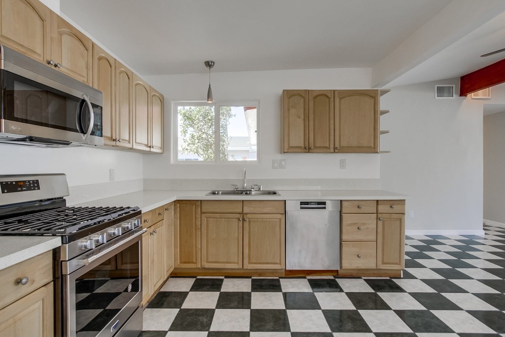 Virtual tour photo 11 of 33 for 8834 Gramercy Dr