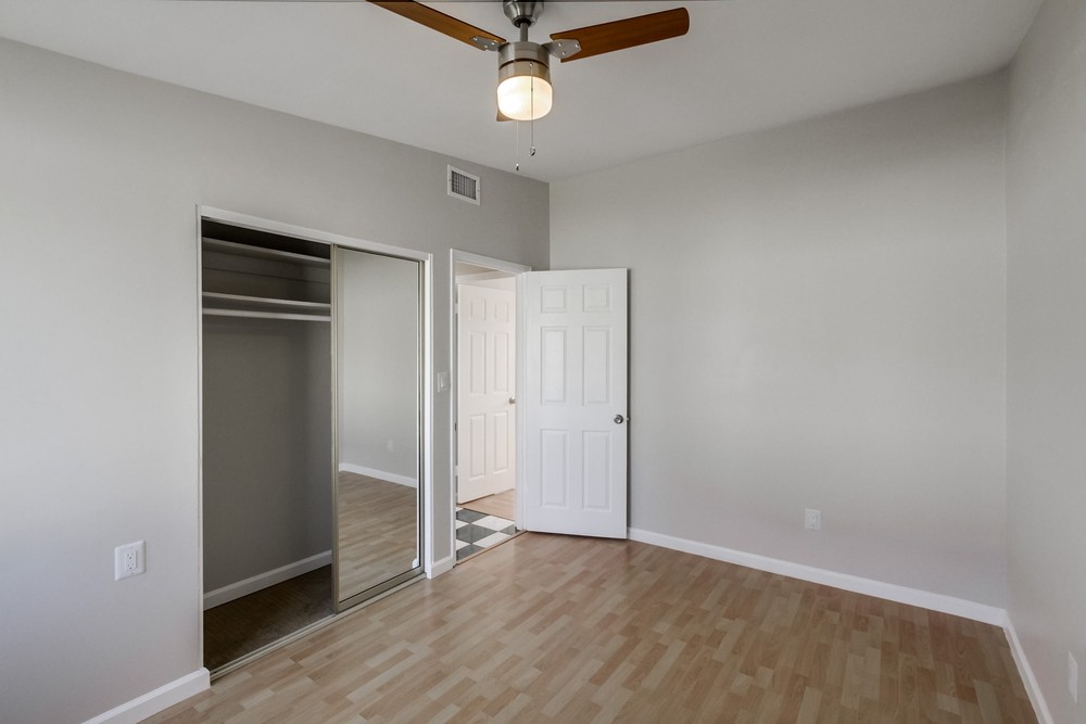 Virtual tour photo 25 of 33 for 8834 Gramercy Dr