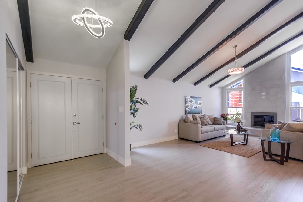 Virtual tour photo 7 of 35 for 8834 Whiteport Ln