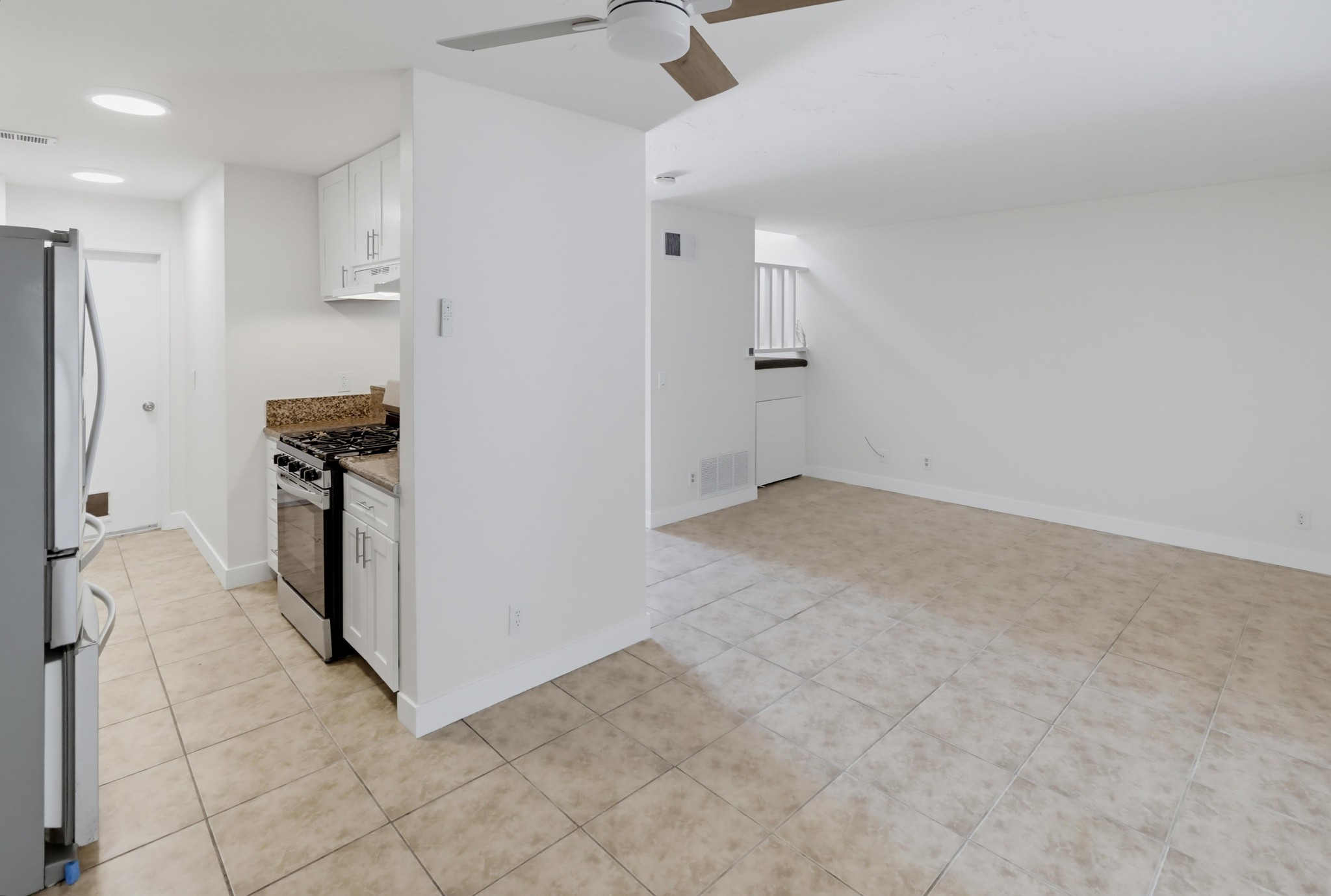Virtual tour photo 14 of 35 for 8837 Terrarama Ave